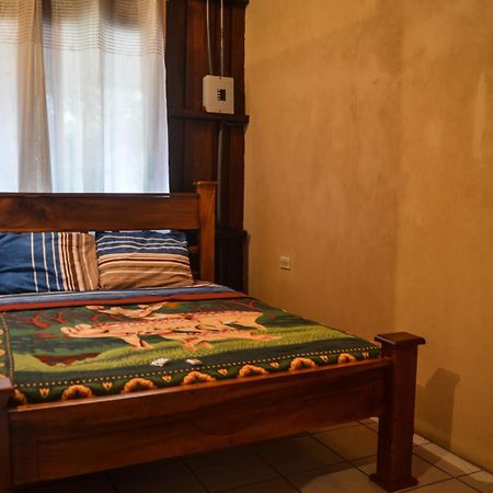 Hostel Rio Danta La Fortuna Екстер'єр фото