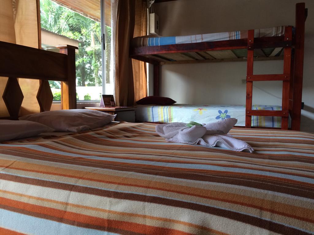 Hostel Rio Danta La Fortuna Екстер'єр фото