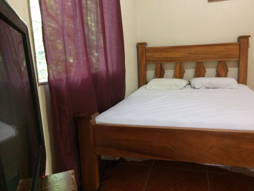 Hostel Rio Danta La Fortuna Екстер'єр фото