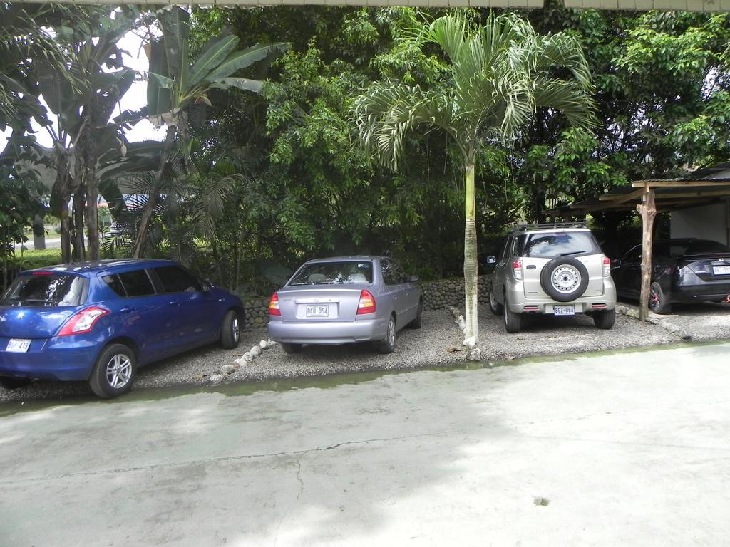 Hostel Rio Danta La Fortuna Екстер'єр фото